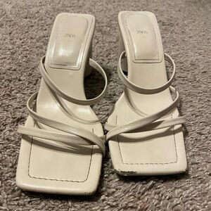 Zara heeled leather square toe sandals size 6.5